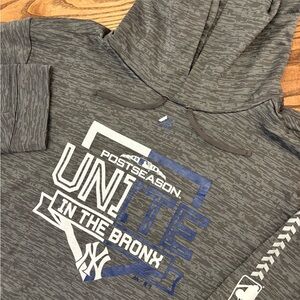 NWOT Majestic New York Yankees MLB 2018 Playoffs‎ Hoodie Sweatshirt